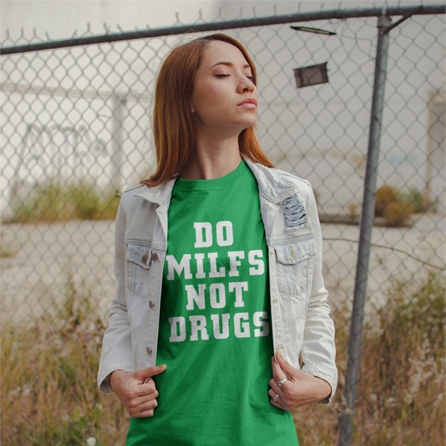El Señor De Los Memes Do Milfs Not Drugs Sweatshirt