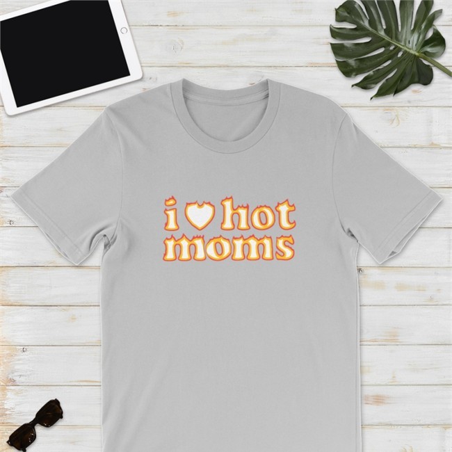 I Heart Hot Moms Flame Shirt